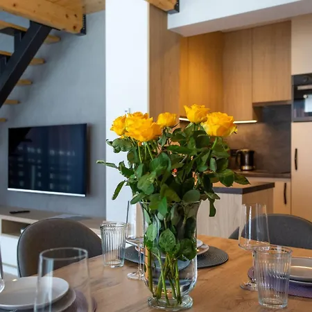 Obroncow Pokoju 20 Appartement